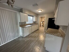 651 Duncan Cir W in Auburndale, FL - Building Photo - Building Photo