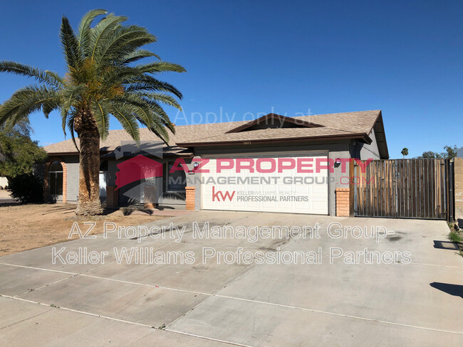 9643 N 69th Dr in Peoria, AZ - Foto de edificio - Building Photo