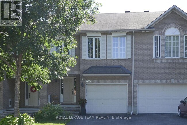 38 Macassa Cir in Ottawa, ON - Building Photo - Building Photo