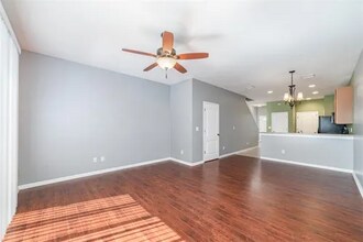 5030 White Sanderling Ct in Tampa, FL - Building Photo - Building Photo