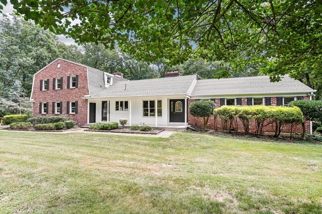 property at 1674 High Point Ln