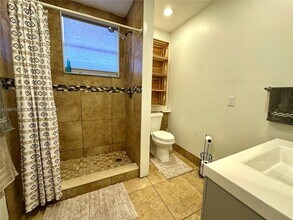 411 SW 19th St in Fort Lauderdale, FL - Foto de edificio - Building Photo