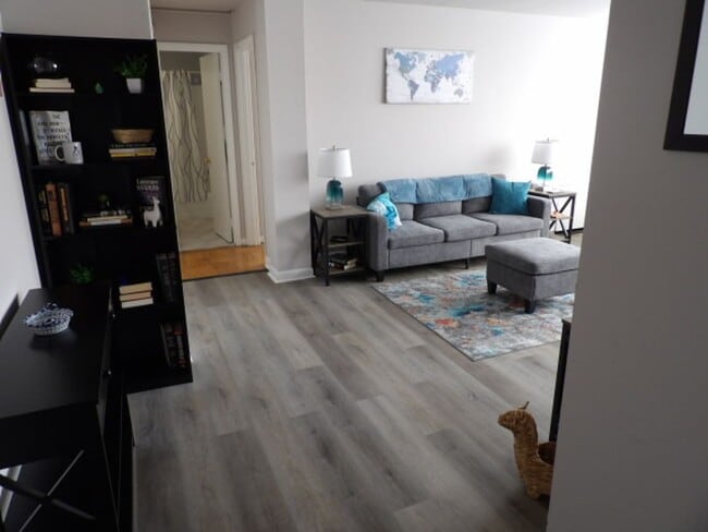 7903 Indian Head Hwy in Oxon Hill, MD - Building Photo - Building Photo