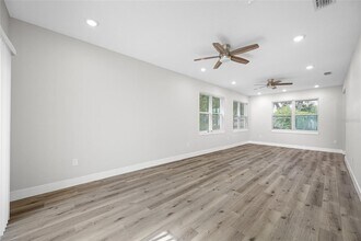 2738 16th Ave N in St. Petersburg, FL - Building Photo - Building Photo