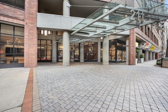 property at 211 E Ohio St