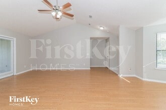 8445 Hamden Rd in Jacksonville, FL - Building Photo - Building Photo