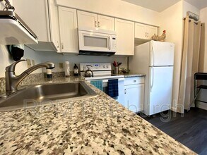 3271 Niagara Square in Pittsburgh, PA - Building Photo - Building Photo