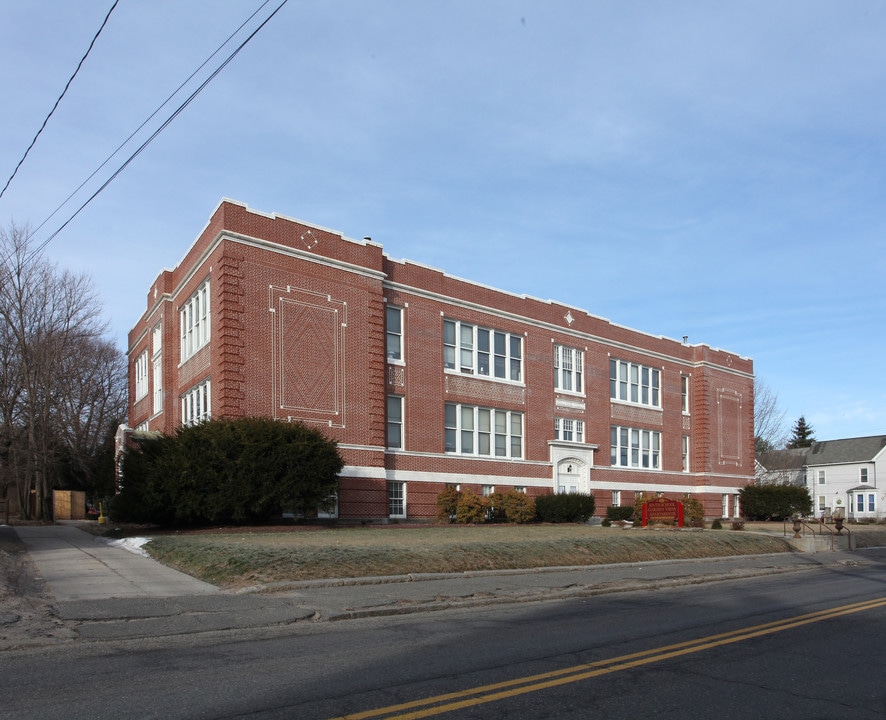 South School Garden View Apartments in Torrington, CT - Building Photo