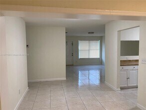 1450 NW 31st Way in Fort Lauderdale, FL - Building Photo - Building Photo