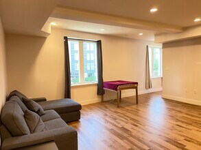 50 Hichborn St, Unit 1 in Boston, MA - Building Photo - Building Photo