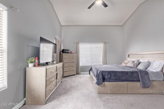 43890 W Cahill Dr in Maricopa, AZ - Foto de edificio - Building Photo