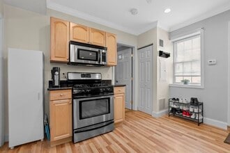 11 Columbia Rd in Wakefield, MA - Building Photo - Building Photo