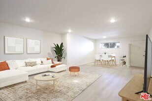 12958 Valleyheart Dr in Los Angeles, CA - Building Photo