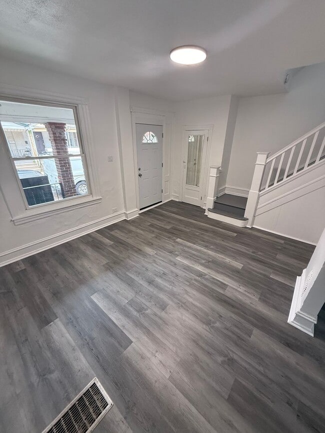 6514 Saybrook Ave in Philadelphia, PA - Building Photo - Building Photo
