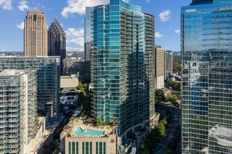1080 Peachtree St NE in Atlanta, GA - Building Photo - Building Photo
