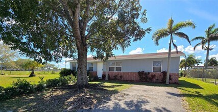 1604 SW 7th St in Homestead, FL - Building Photo - Building Photo