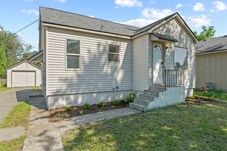 1734 N Stone St in Spokane, WA - Foto de edificio - Building Photo