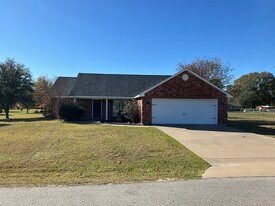114 Sunset Blvd in Malakoff, TX - Building Photo