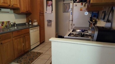 3 Hook Rd, Unit 42D in Poughkeepsie, NY - Foto de edificio - Building Photo