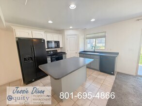 116 W Newbury Ln in Harrisville, UT - Building Photo - Building Photo