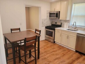 62 High Ridge Dr in Bridgeport, CT - Building Photo - Building Photo