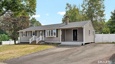 75 Glenwood Dr in Plainville, CT - Building Photo - Building Photo