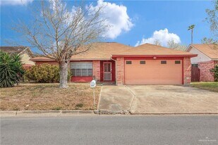 2928 N 1st Ln in McAllen, TX - Building Photo