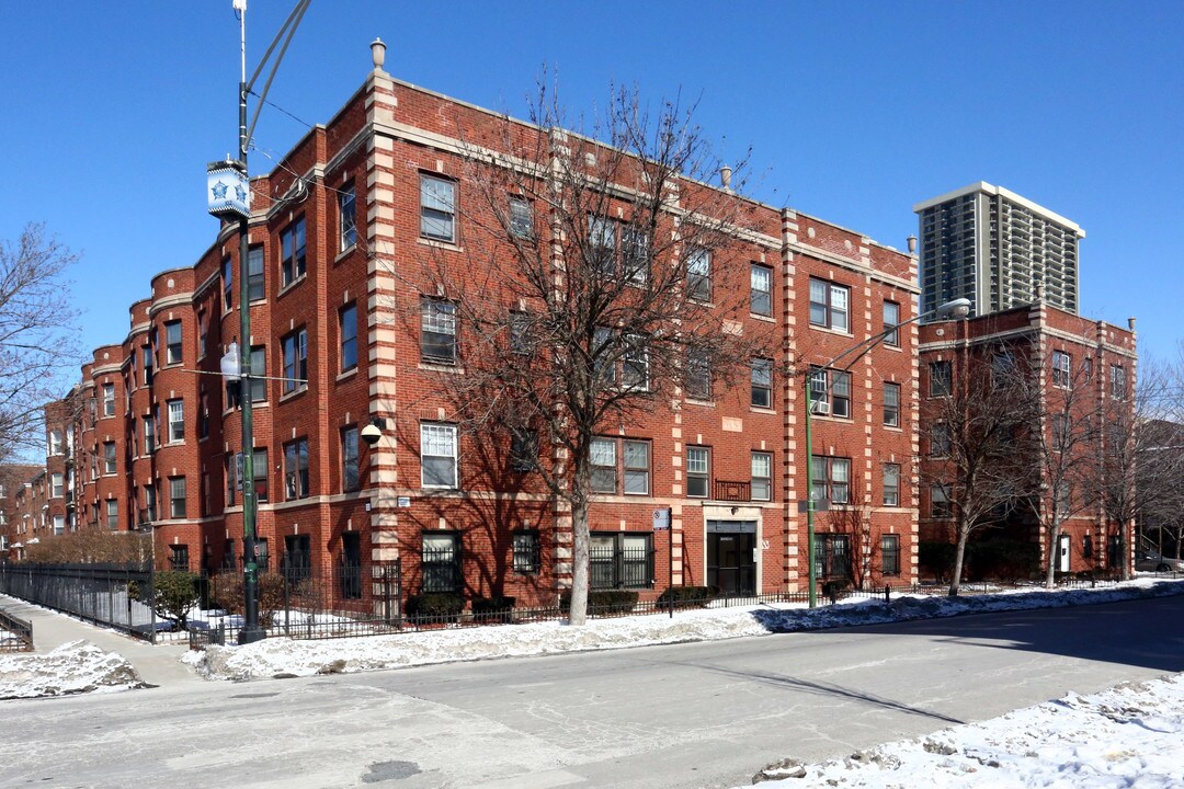 1052-1084 W Thorndale Ave in Chicago, IL - Building Photo