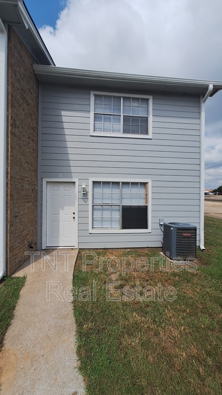 1906 Barak Ln in Bryan, TX - Building Photo - Building Photo