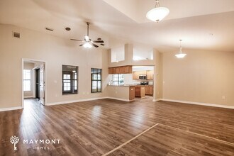 4541 Marsh Harbor Dr in Tavares, FL - Foto de edificio - Building Photo