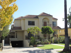 472 S El Molino Ave in Pasadena, CA - Building Photo - Building Photo