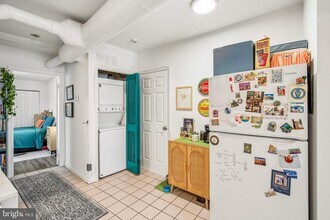 117 Green Ln in Philadelphia, PA - Building Photo - Building Photo