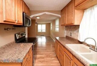 2302 N 204th St in Omaha, NE - Building Photo - Building Photo