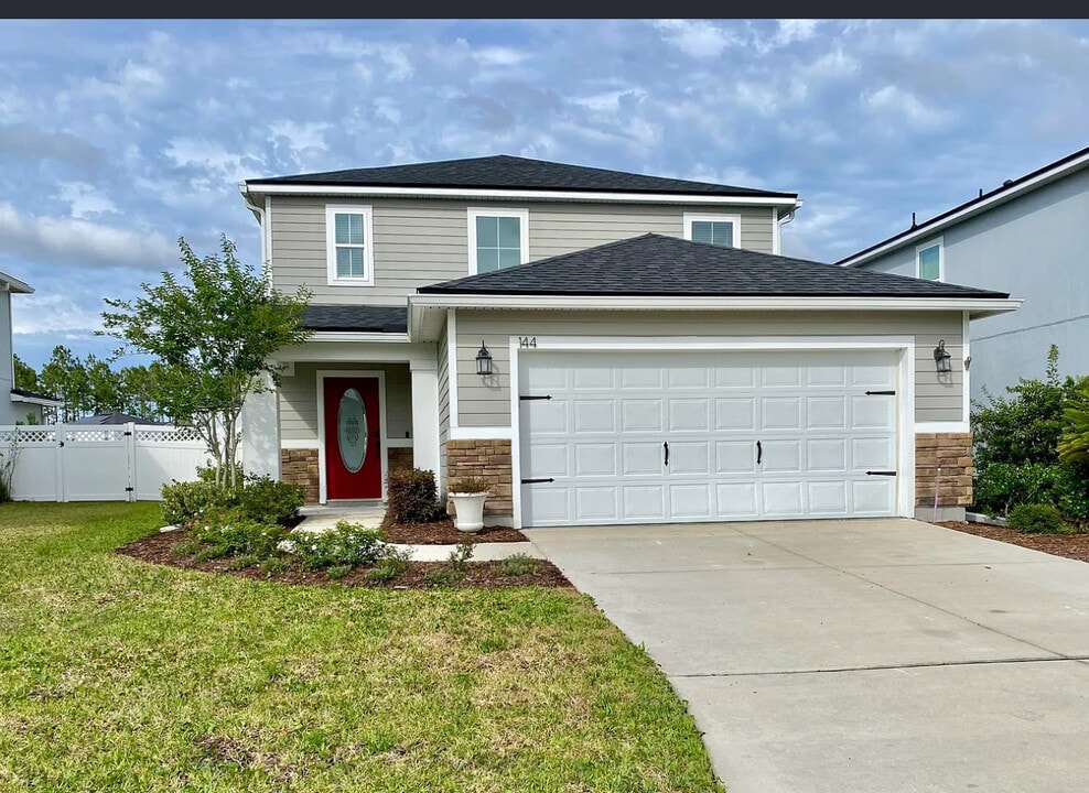 144 Moorcroft Way in St. Augustine, FL - Building Photo