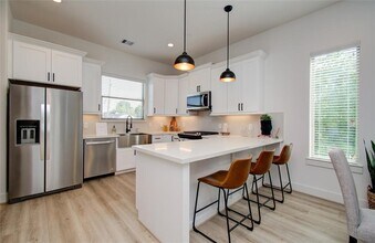 2309 Eagle St in Houston, TX - Building Photo - Building Photo