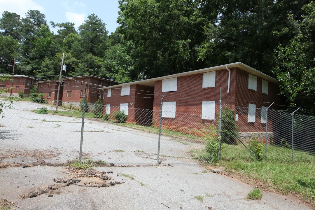 Avondale Villa Apartments in Decatur, GA - Building Photo