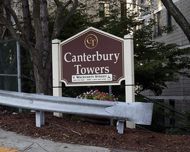 Canterbury Towers in Worcester, MA - Foto de edificio - Building Photo