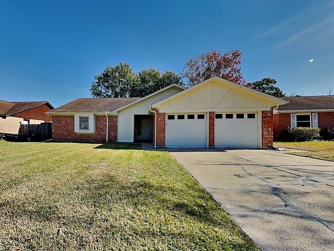 property at 2307 Romayor Ct