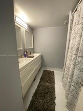 455 S Pine Island Rd in Plantation, FL - Building Photo - Building Photo