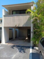 100 Coral Way E in Indialantic, FL - Building Photo