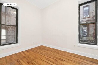 526 W 123rd St in New York, NY - Building Photo - Building Photo