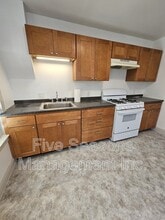 206-208-208 N Champlain St in Burlington, VT - Building Photo - Building Photo
