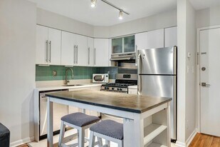 120 Sherman Ave in Jersey City, NJ - Building Photo