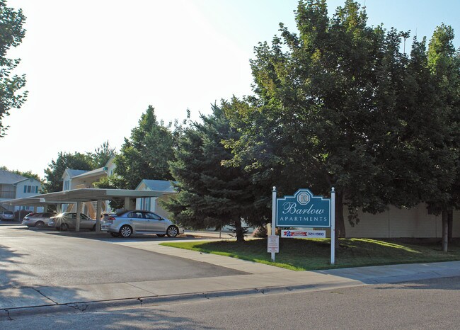 1656 S Barlow Ln in Boise, ID - Foto de edificio - Building Photo