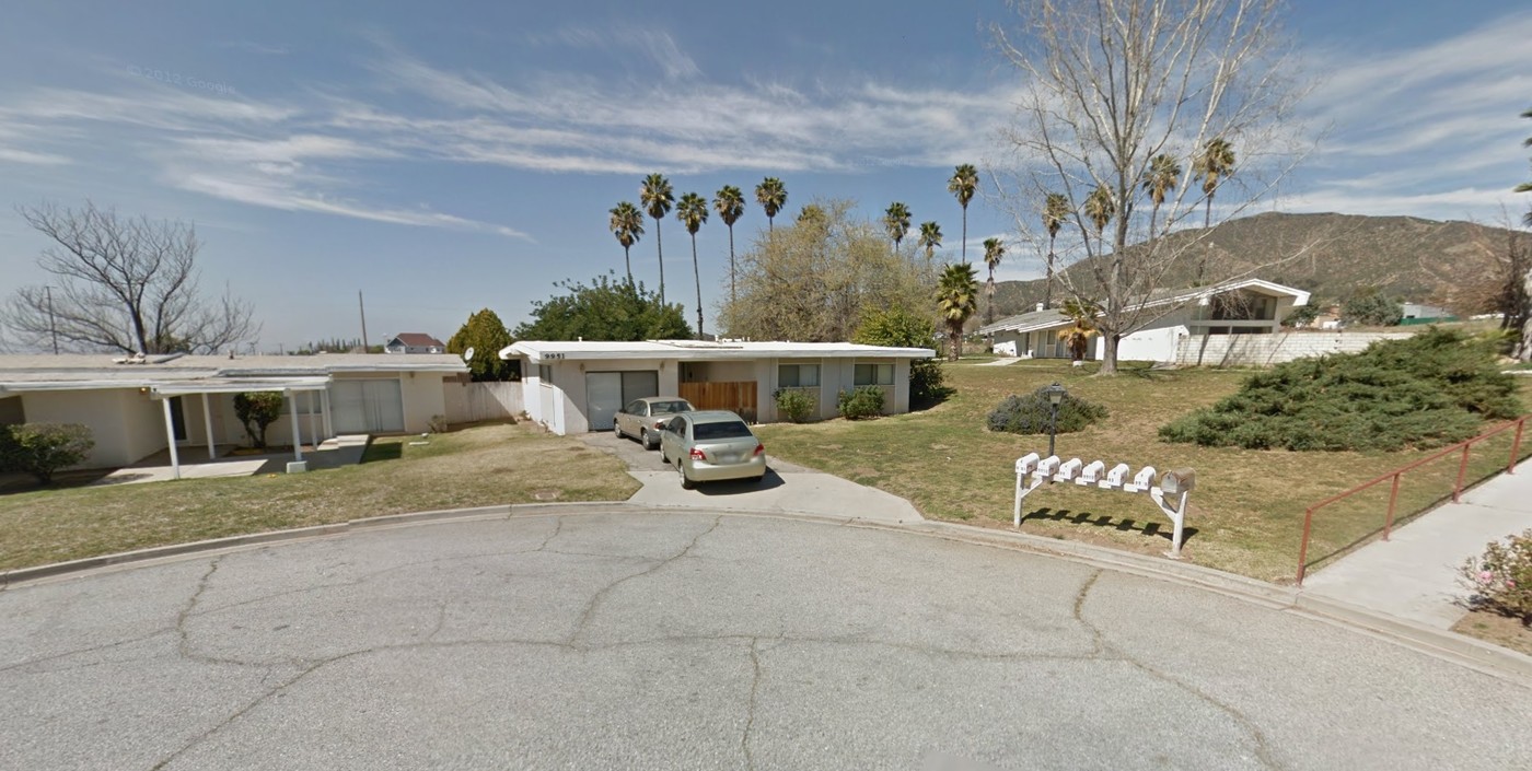 9951 Royal Duke Ct in Beaumont, CA - Building Photo