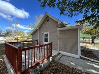 420 Worth St in Lamont, IA - Foto de edificio - Building Photo