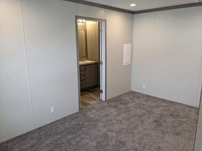 10340 Midland Rd in Freeland, MI - Building Photo - Building Photo