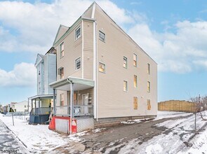 528 S 13th St in Newark, NJ - Building Photo - Building Photo