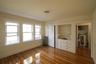 177 Boston Ave, Unit 1 in Somerville, MA - Building Photo