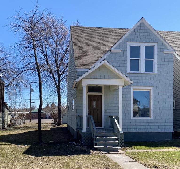 1924 Banks Ave in Superior, WI - Building Photo